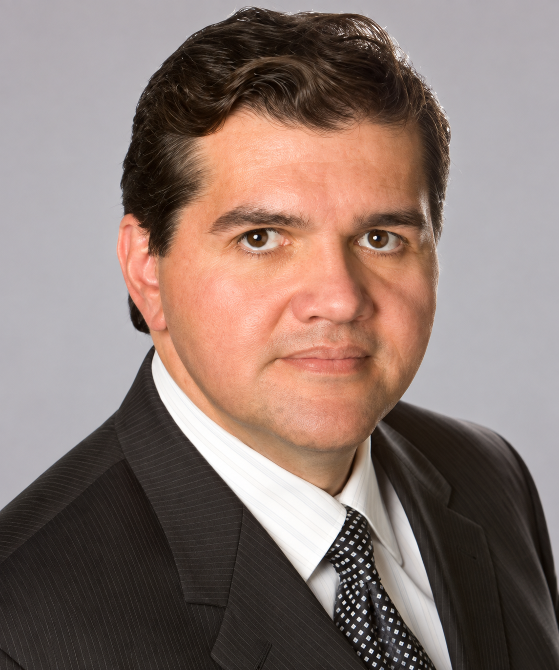 Dr. Alfonso Camberos, plastic and reconstructive surgeon in San Diego